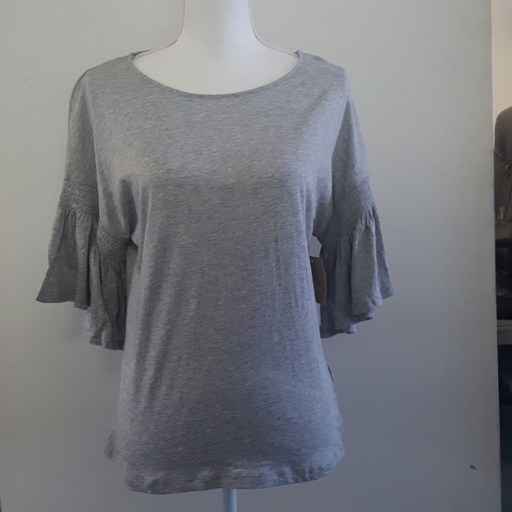 14th & Union T- Shirt with bell sleeves, size smal
